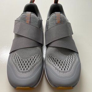 TIEM Women's Spin Shoes (Size 7.5)